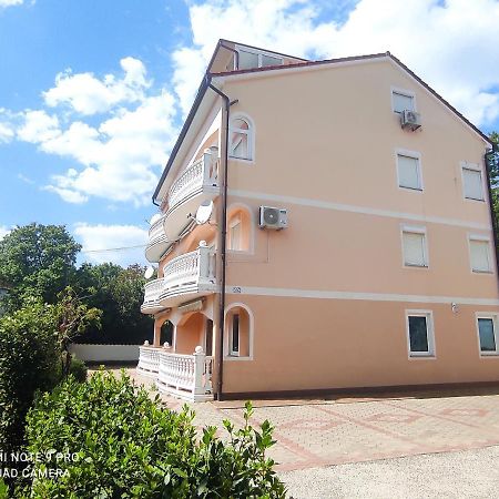 Apartment Stella Crikvenica Luaran gambar